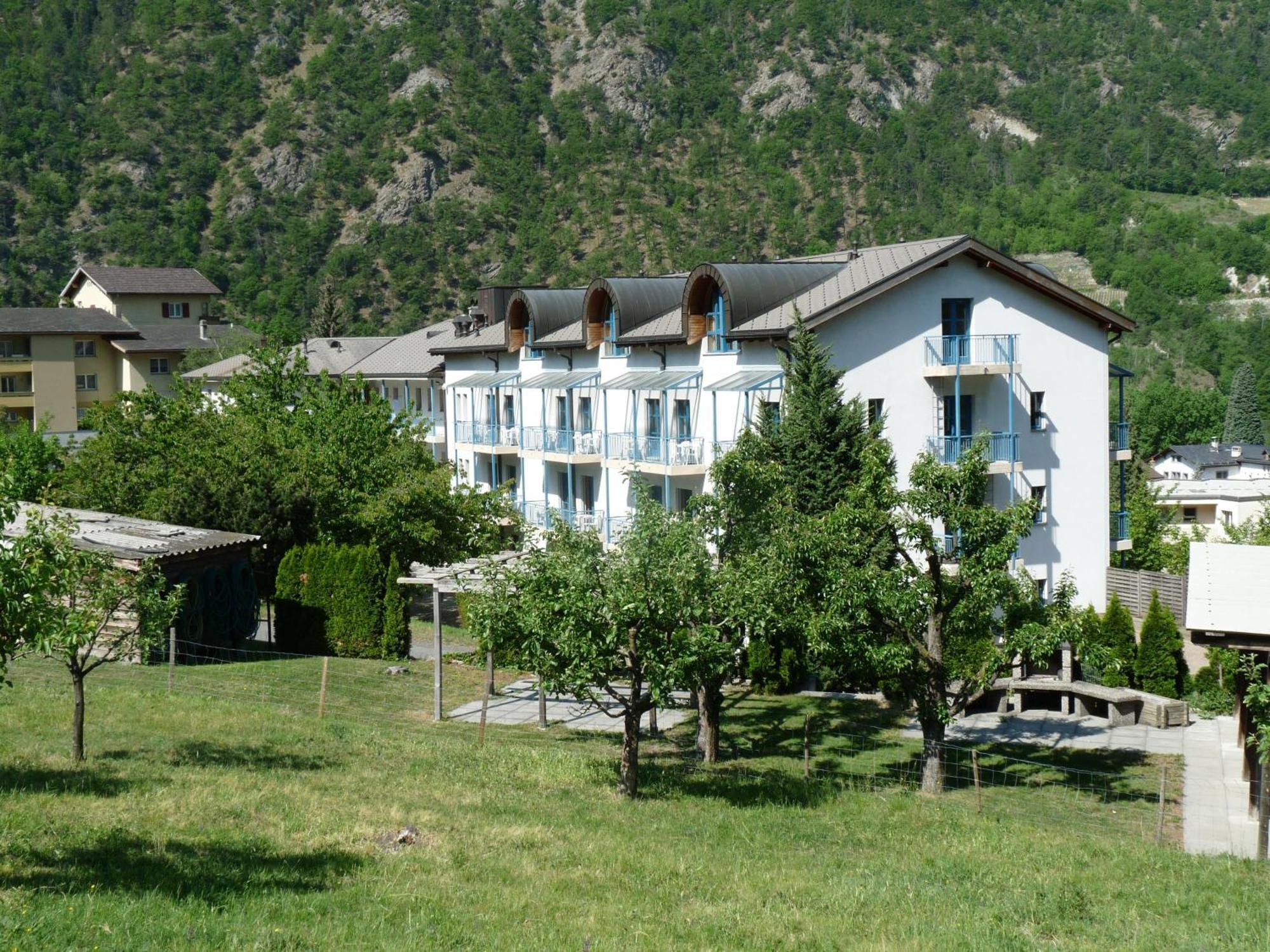 Hotel & Bildungshaus St. Jodern Visp Exterior photo
