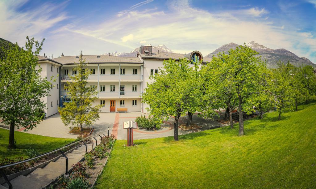 Hotel & Bildungshaus St. Jodern Visp Exterior photo