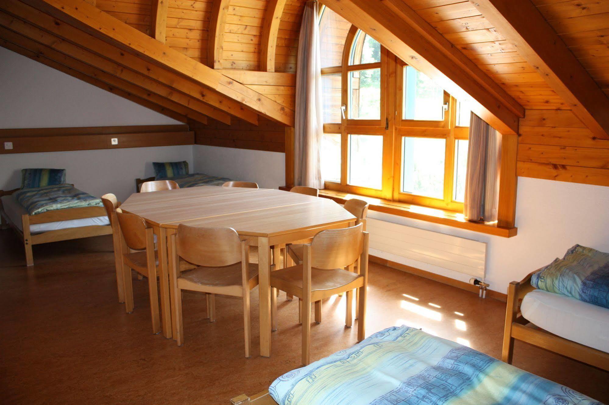 Hotel & Bildungshaus St. Jodern Visp Exterior photo